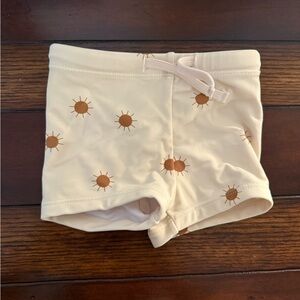Rylee + Cru Cream Sun Pattern Swim Shorts